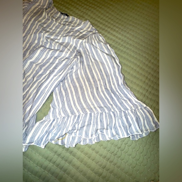 Anthropologie DREW Stripe Tiered Bell/Flutter Sleeves Blouse Women's Size M Blue - Picture 7 of 10